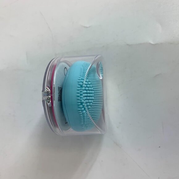 FOREO LUNA PLAY PLUS‎ Facial Electric Mini Cleansing Brush in Minty - Picture 2 of 7